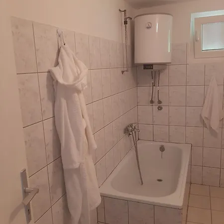 Hasan's - House - Vikendica - Kuca Za Odmor - Apartmán Visoko